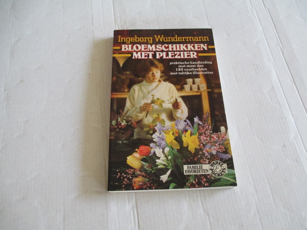 bloemschikken met plezier - ingeborg wundermann, Ophalen of Verzenden, Gelezen, Bloemschikken, Groendecoratie