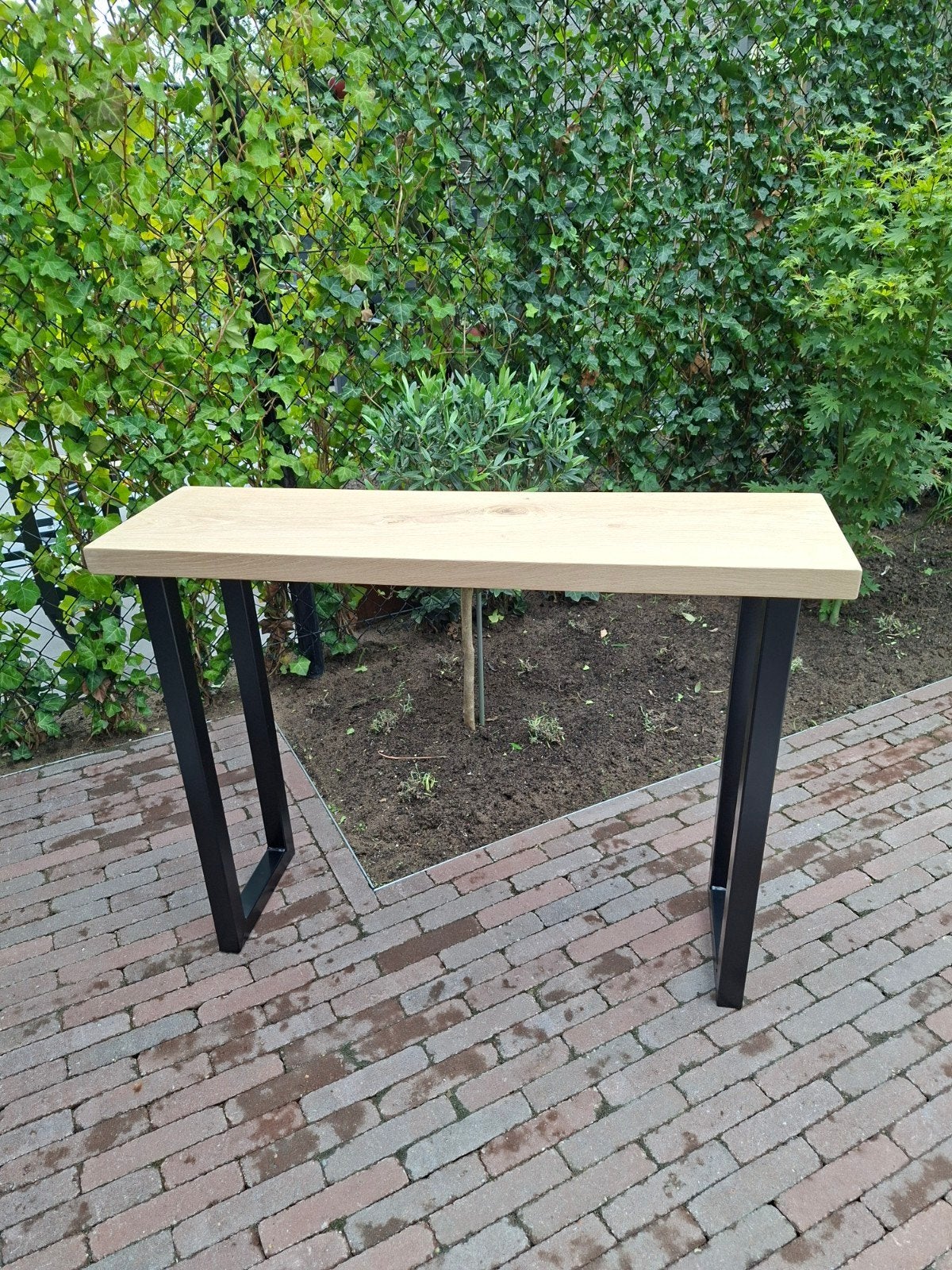 Foto 5 van te koop nieuwe industriele massief eikenhouten sidetable