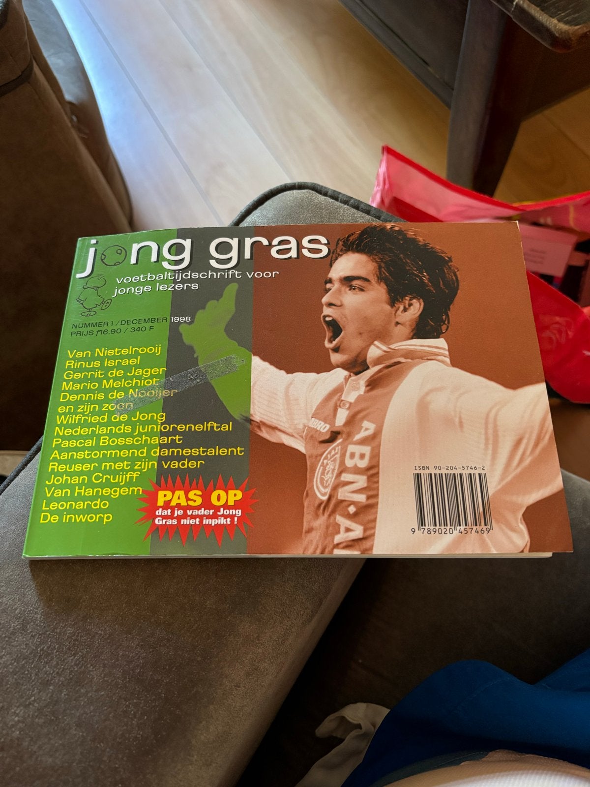 Jong Gras Voetbaltijdschrift - Nummer 1, December 1998, Ophalen of Verzenden, Gelezen, Sport en Vrije tijd