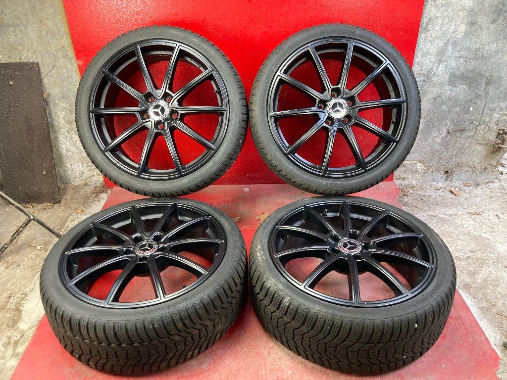 Winterbanden Mercedes A klasse 225/40R19 Hankook, 19 inch, Gebruikt, ., Banden en Velgen
