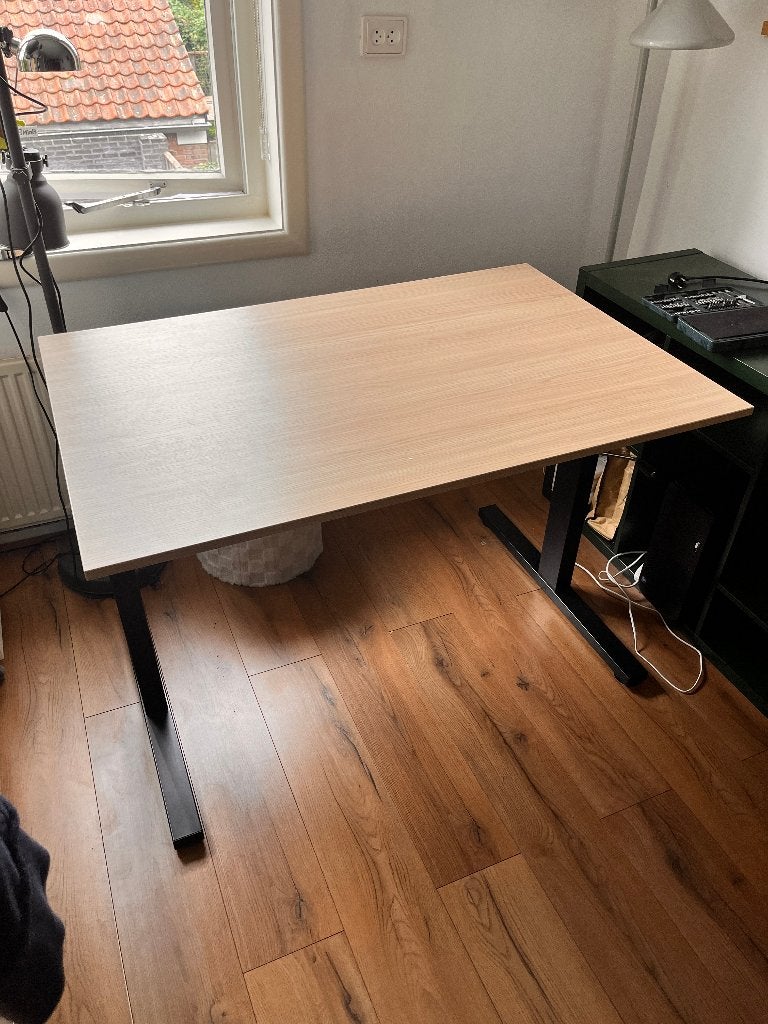 Bureau 120x80 - in hoogte verstelbaar, Huis en Inrichting, Ophalen, Zwart, Zo goed als nieuw, Overige merken