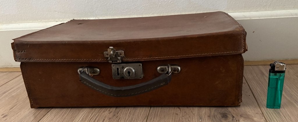 Vintage lederen reiskoffer, Sieraden, Tassen en Uiterlijk, Koffers, Ophalen, Gebruikt, Slot, 35 tot 45 cm