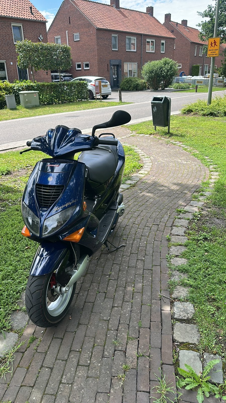 Goed onderhoude blauwe speedfight 2, Fietsen en Brommers, Scooters | Peugeot, Ophalen, Zo goed als nieuw, Benzine, Speedfight