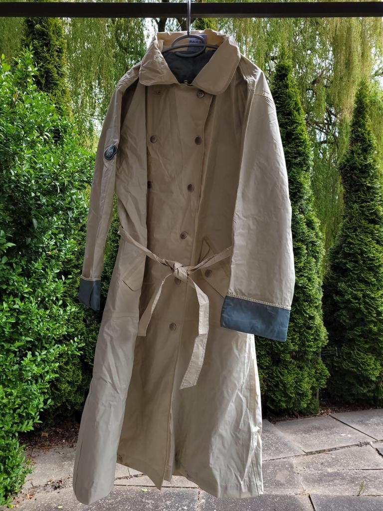 Lange dames regenjas voor op de fiets., Beige, Maat 42/44 (L), Ophalen of Verzenden, Zo goed als nieuw