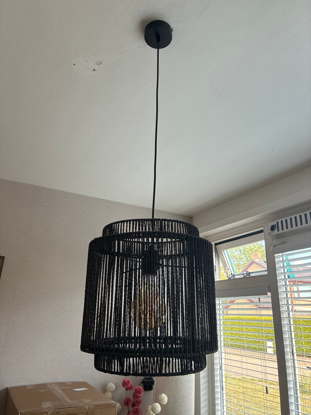 Zwarte rotan hanglamp - Modern en sfeervol, Ophalen, Zo goed als nieuw, Natuurlijk materiaal, E27 (groot)