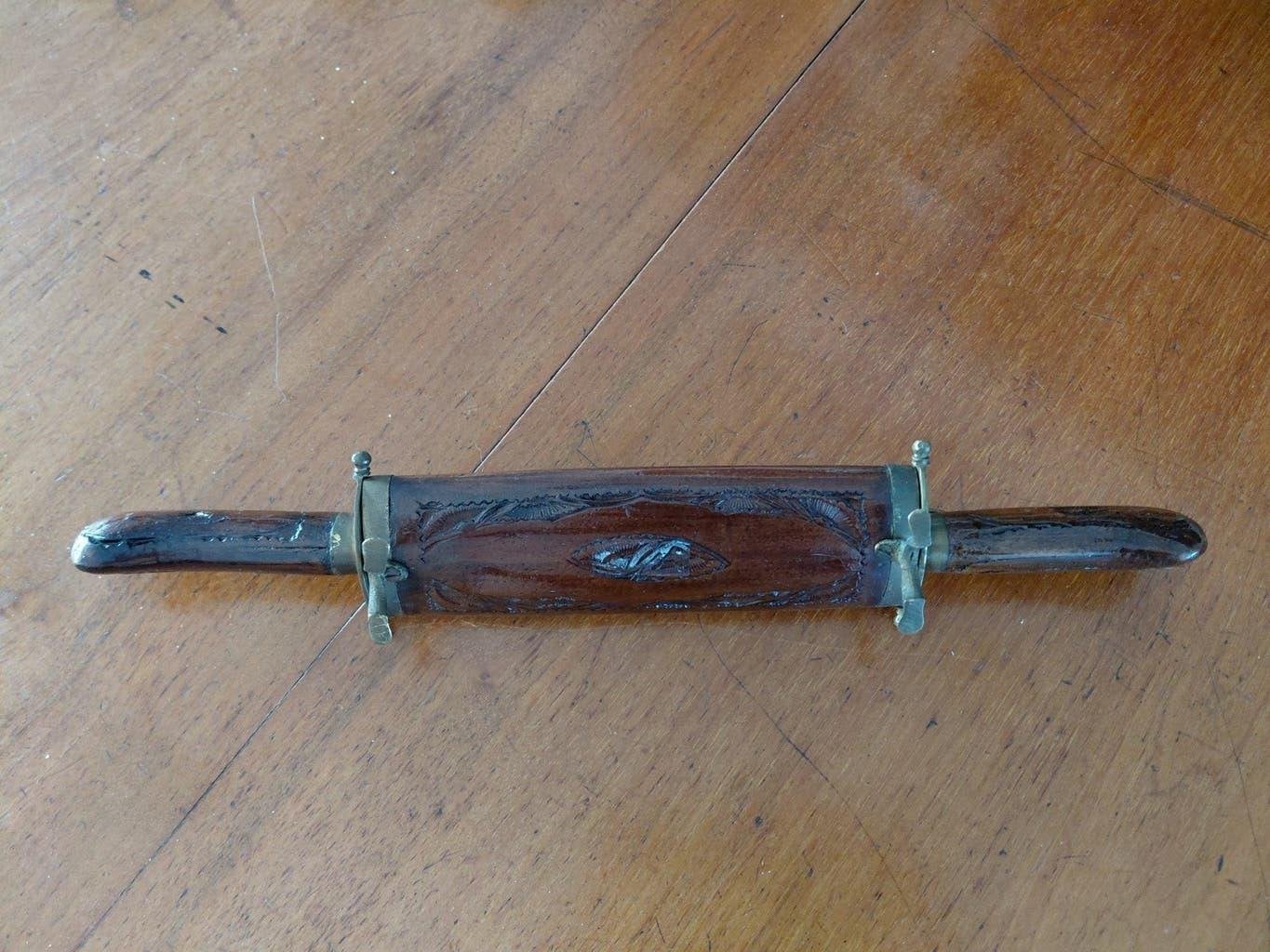 Mes en vork in houten bewerkte houder uit India, Antiek en Kunst, Ophalen of Verzenden