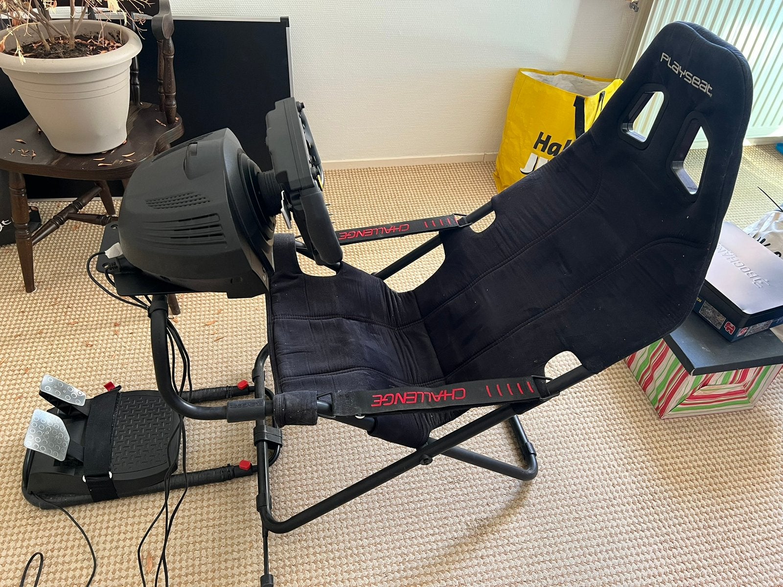 Playseat challange compleet met thrustmaster TX & ferrari, Ophalen, 1 speler, Racen en Vliegen, Zo goed als nieuw
