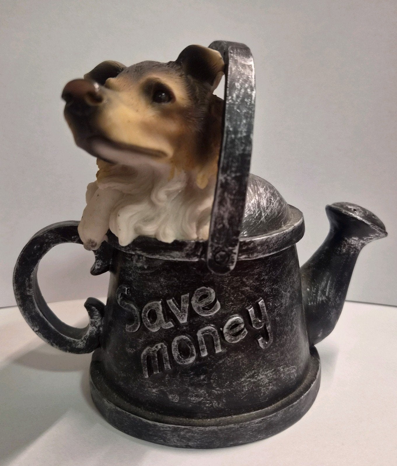 Spaarpot met Collie in een gieter, Antiek en Kunst, Ophalen of Verzenden, Beeld