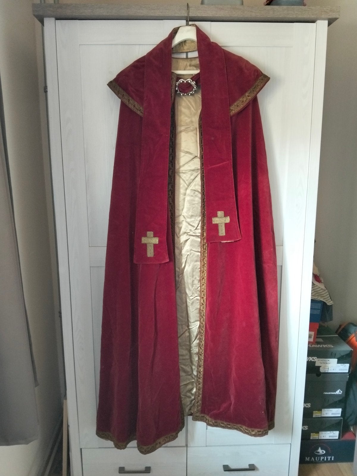 diverse Sinterklaas en zwarte pieten pakken, Ophalen, Gebruikt