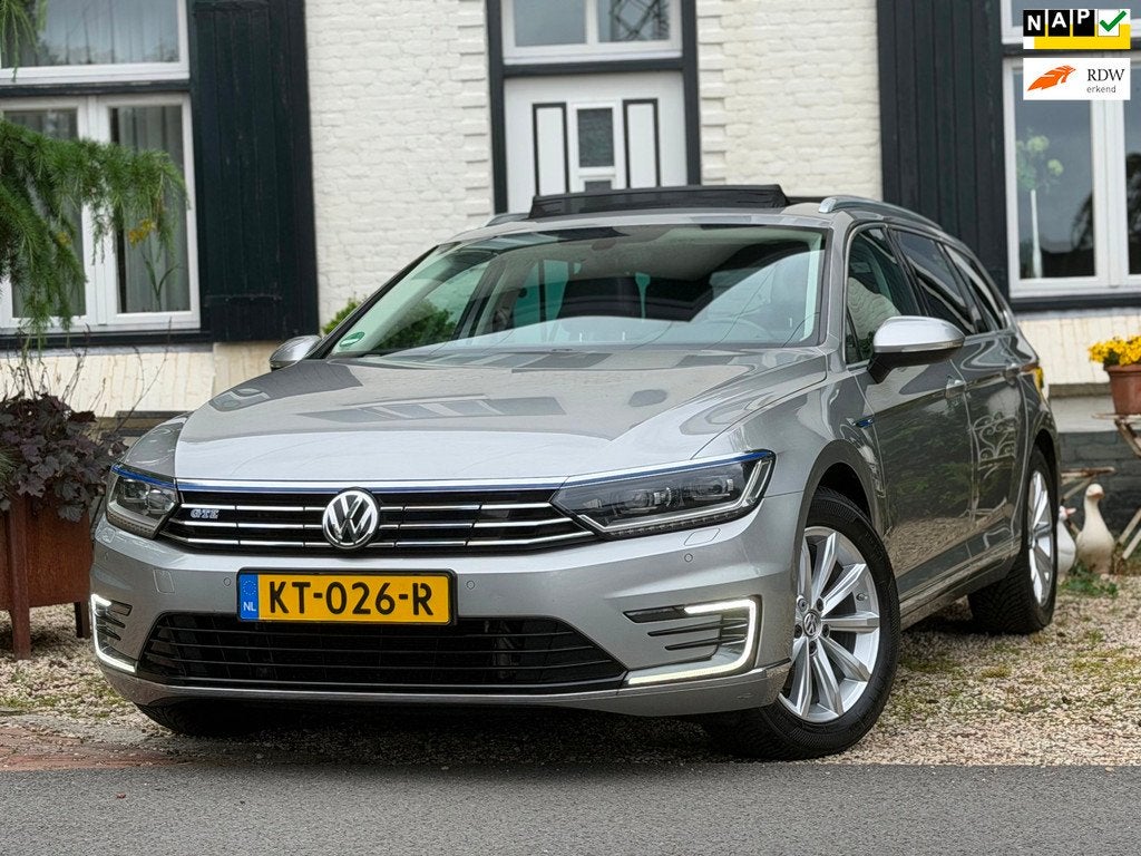 Volkswagen Passat Variant 1.4 TSI GTE Connected Series Plus|, Auto's, Volkswagen, Gebruikt, Hybride Elektrisch/Benzine, 1600 kg