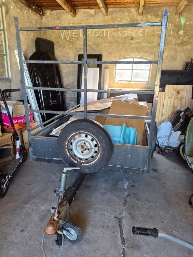 Aanhangwagen met opbouw - Opknapper, Auto diversen, Aanhangers en Bagagewagens, Ophalen, Gebruikt