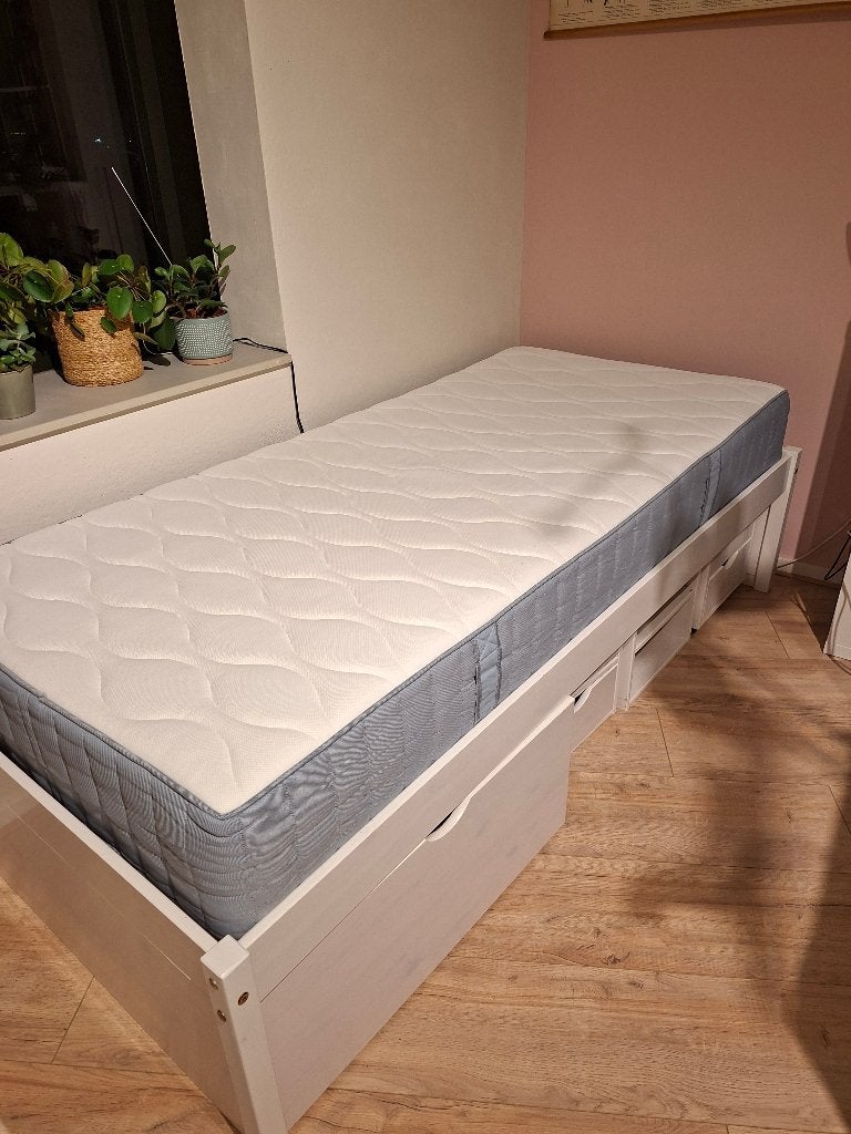 Bed met lades 90x200cm