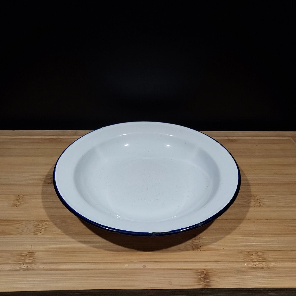 Emaille bord wit met blauwe rand no 43, Ophalen of Verzenden