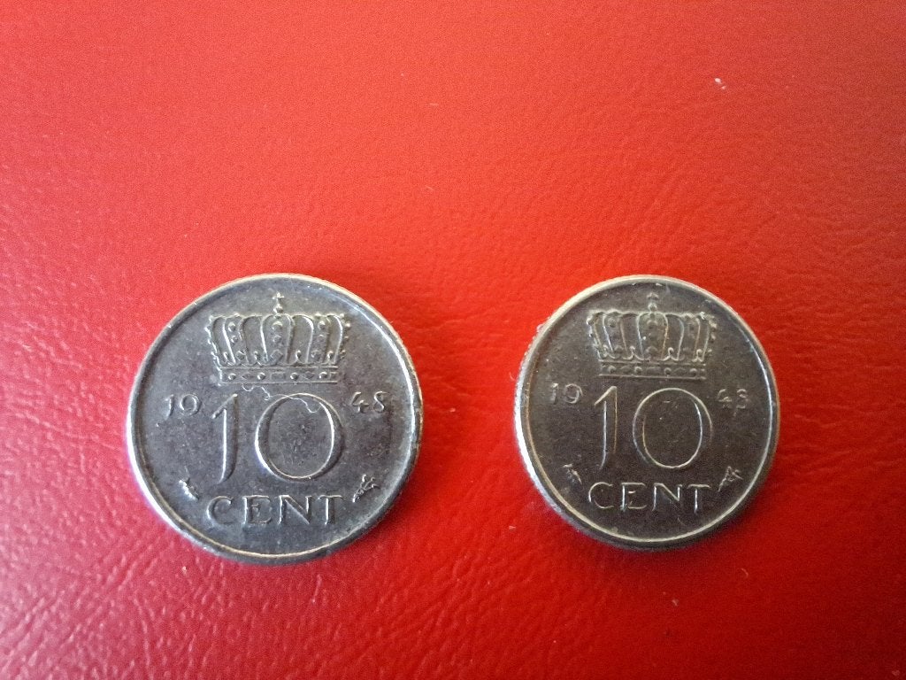 2x 10 cent (dubbeltje) uit 1948 met Koningin Wilhelmina, Postzegels en Munten, Ophalen of Verzenden, Koningin Wilhelmina, 10 cent
