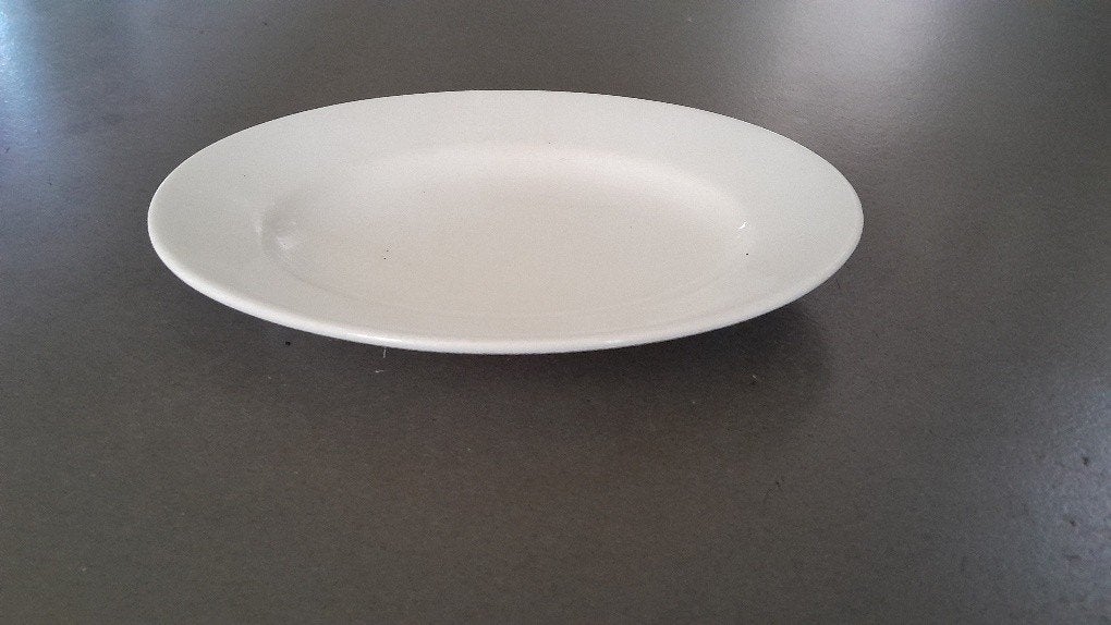 Vleesschaaltje , brede rand, Petrus Regout, Huis en Inrichting, Keuken | Servies, Gebruikt, Ophalen of Verzenden, Schaal of Schalen