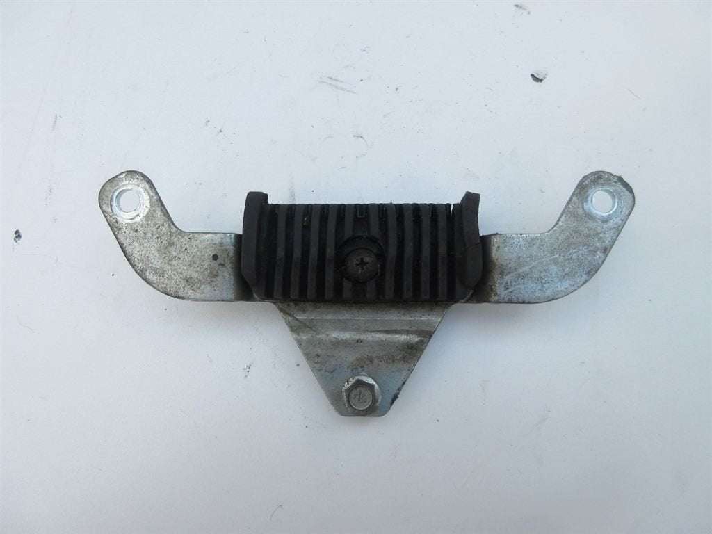Suzuki GSX-R 750 benzinetank beugel rubber houder GSXR750, Ophalen of Verzenden, Gebruikt