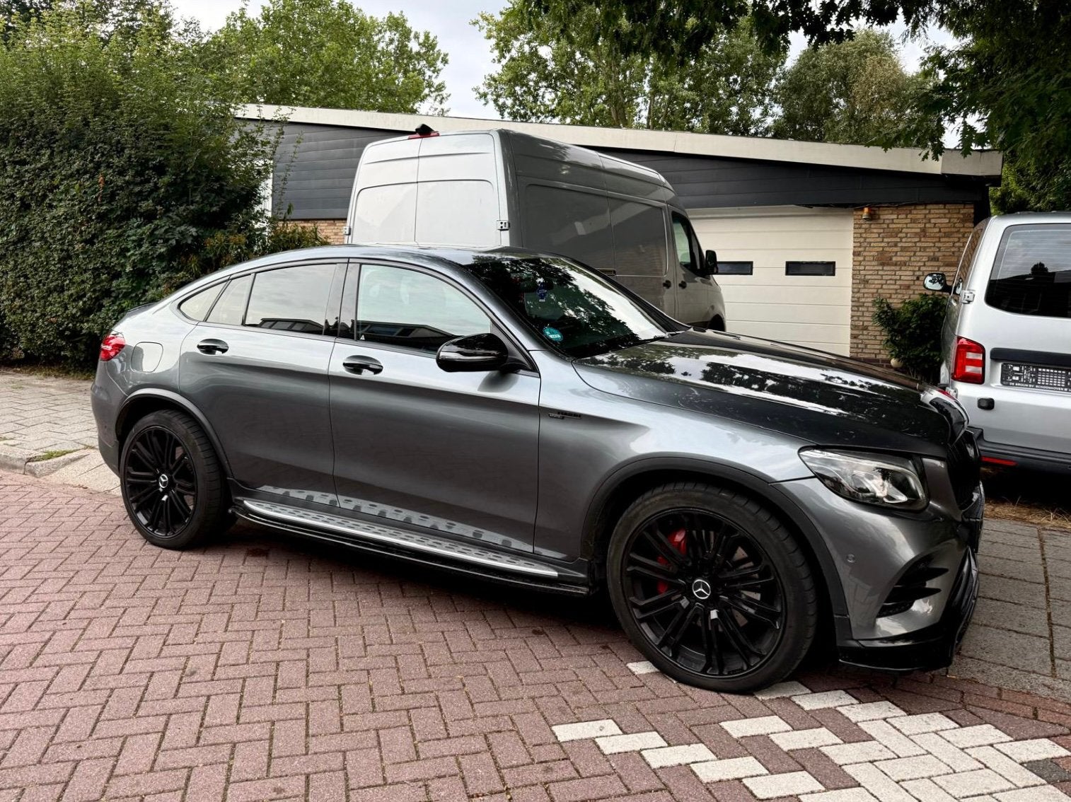 Mercedes-Benz GLC 2.1 220D 170Pk Edition 1 AMG // PANO FULL!, Auto's, Automaat, Xenon verlichting, 163 pk, Leder