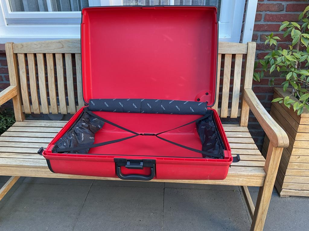 TE KOOP AANGEBODEN: GROTE CARlTON KOFFER, Ophalen, Hard kunststof, Zo goed als nieuw, 70 cm of meer