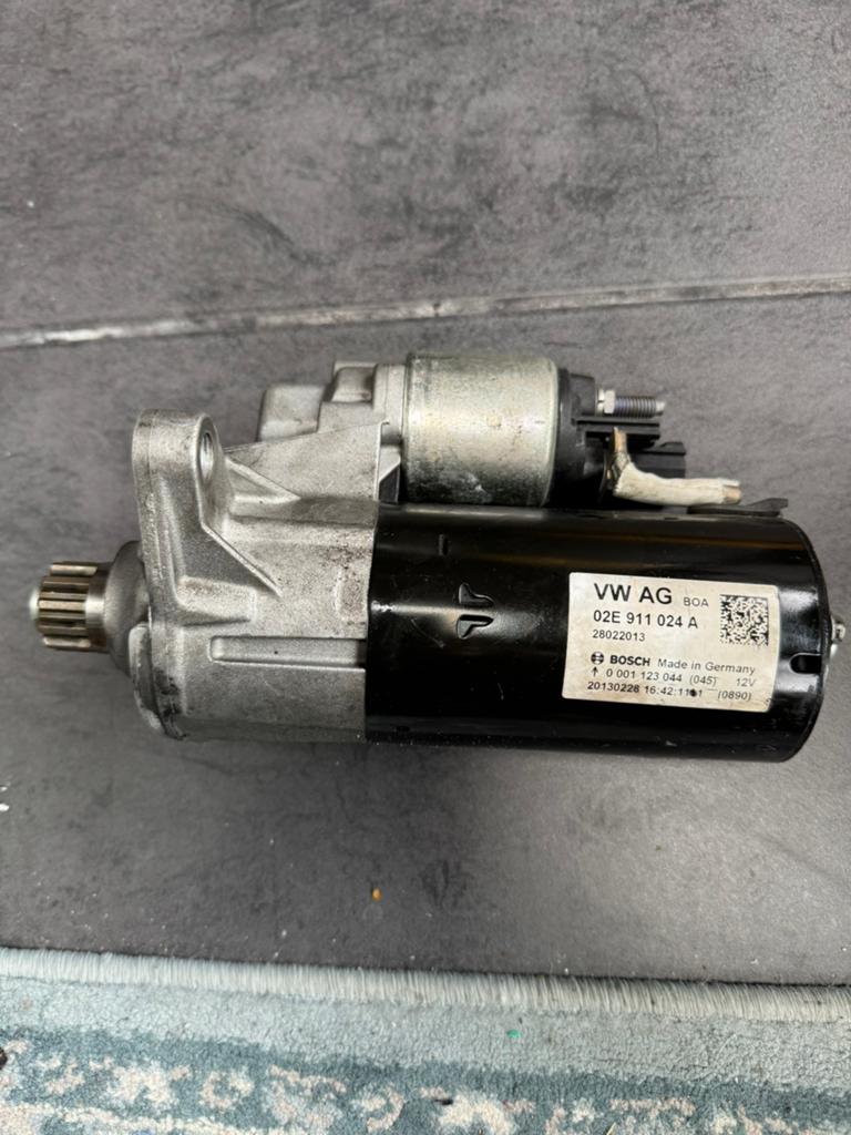 Vw /audi startmotor 02E 911 24 A gereviseerd Bosch, Ophalen of Verzenden, Audi