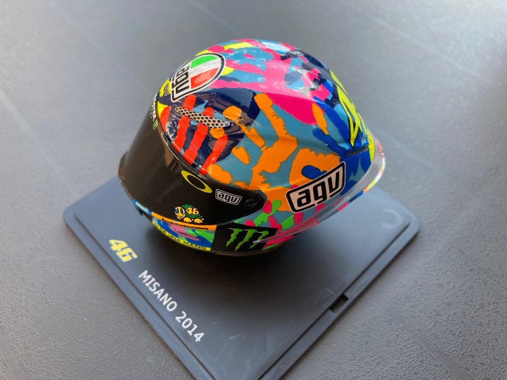 ✅ Valentino Rossi 1:5 helm 2014 Misano Yamaha YZR-M1 MotoGP, Verzamelen, Automerken, Motoren en Formule 1, Ophalen of Verzenden
