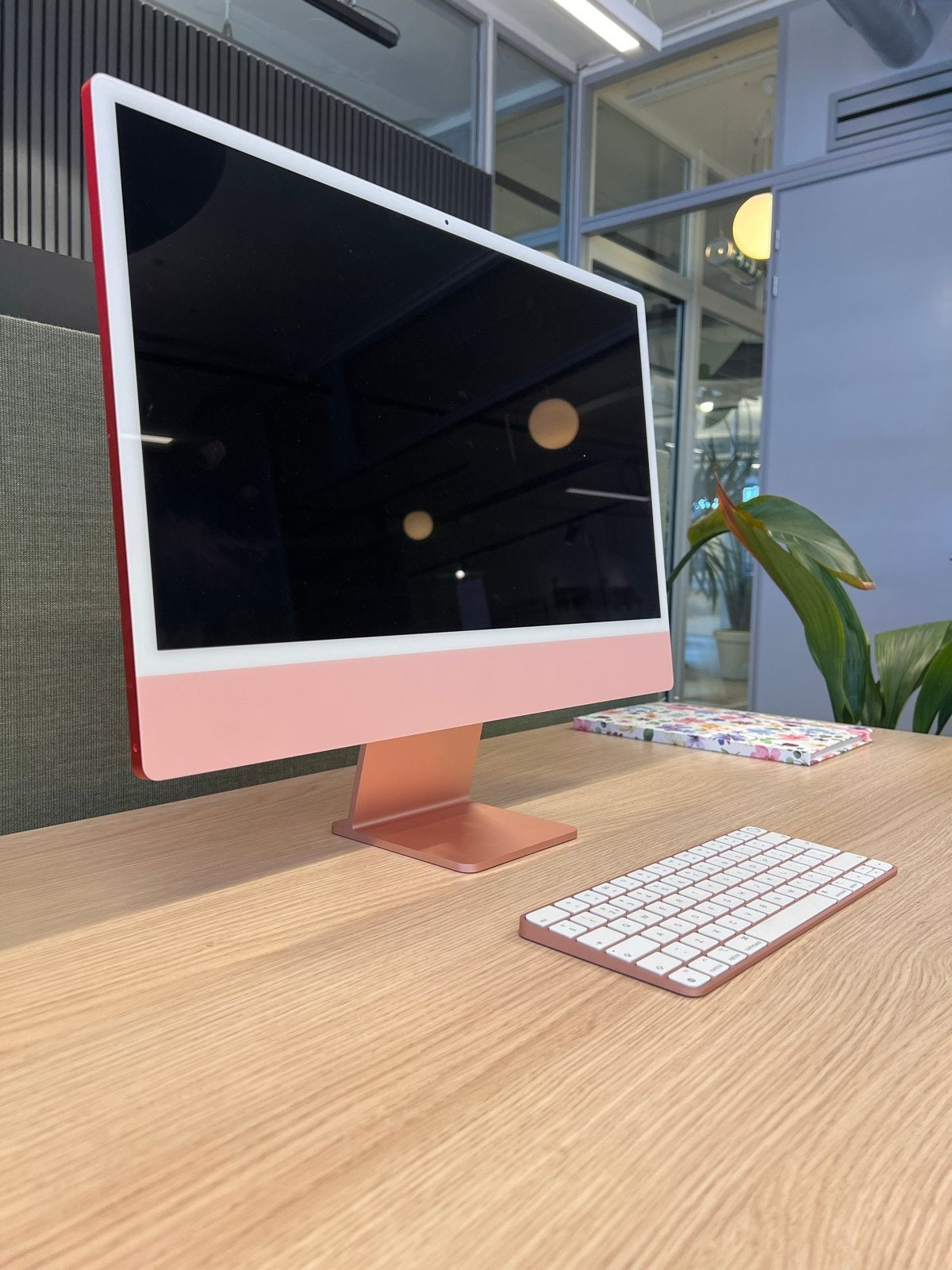 Apple iMac 24-inch M1 2021 - Zo goed als nieuw, Computers en Software, IMac, Ophalen of Verzenden, Zo goed als nieuw, Onbekend