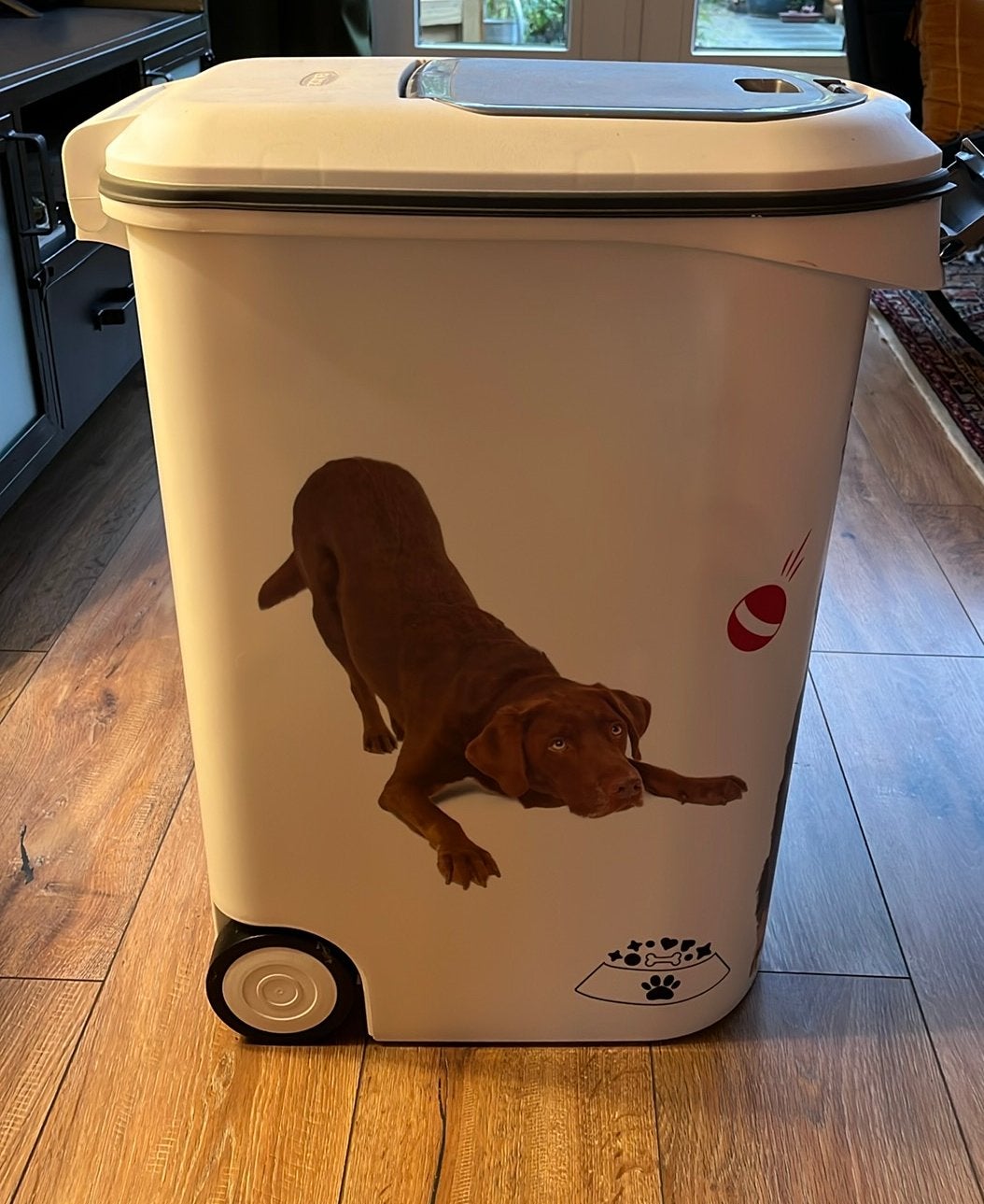 Pet food storage container, Ophalen, Zo goed als nieuw