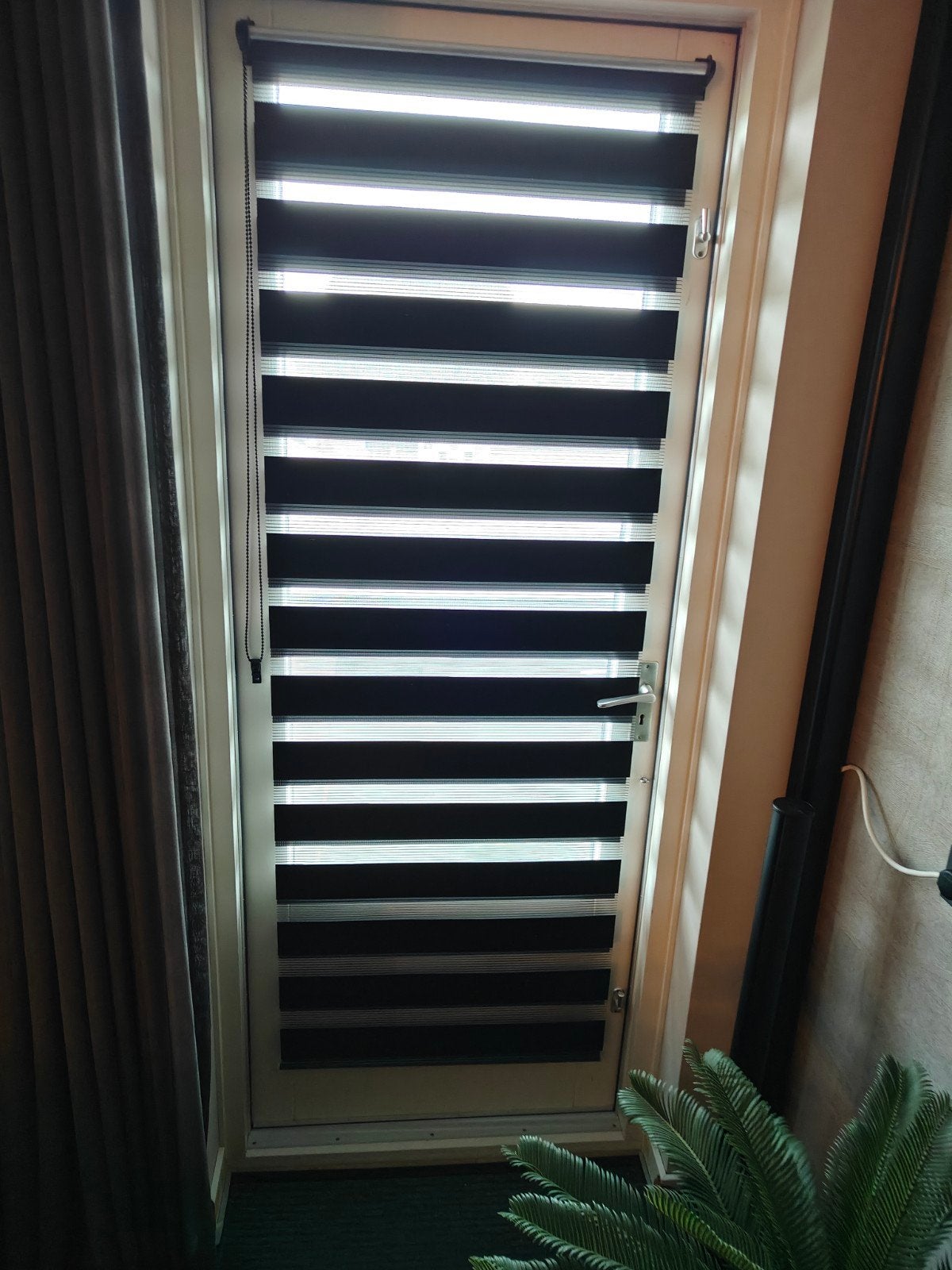 Rolgordijn 180x 67,5 zwart 1week oud, Zwart, Zo goed als nieuw, Modern, 150 tot 200 cm