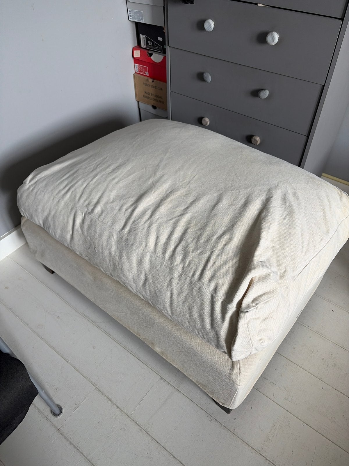 Beige poef - Comfortabel en stijlvol, Ophalen, Gebruikt, 75 tot 100 cm, Stof