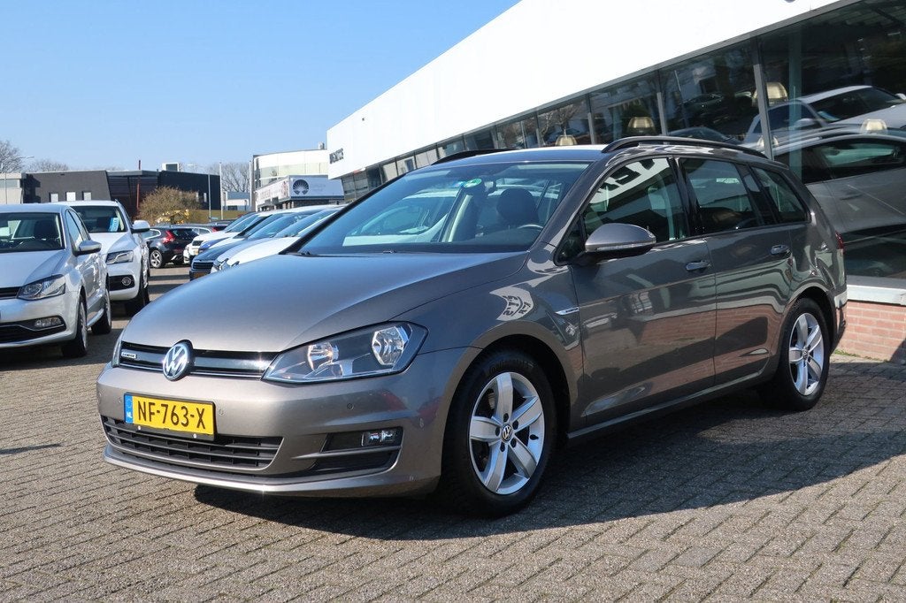 Volkswagen Golf Variant 1.0 TSI Comfortline 1e EIG_NAVI_PDC, Auto's, Voorwielaandrijving, Stof, Gebruikt, Euro 6