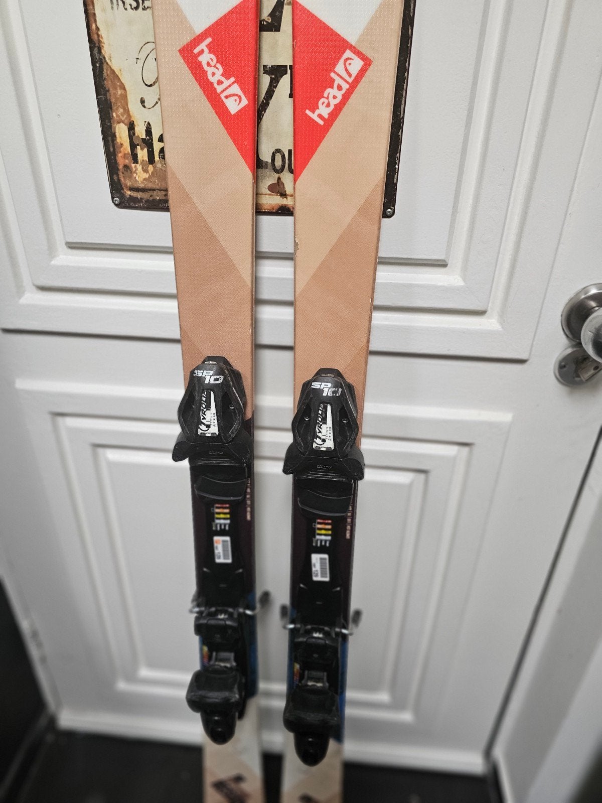 154cm HEAD TWINTIPS FREESTYLE SKI, Sport en Fitness, 140 tot 160 cm, Gebruikt, Ophalen of Verzenden, Carve