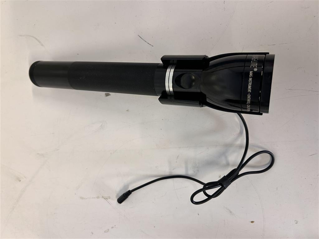 A7374. Maglite zaklamp, Ophalen of Verzenden, Gebruikt, Accu