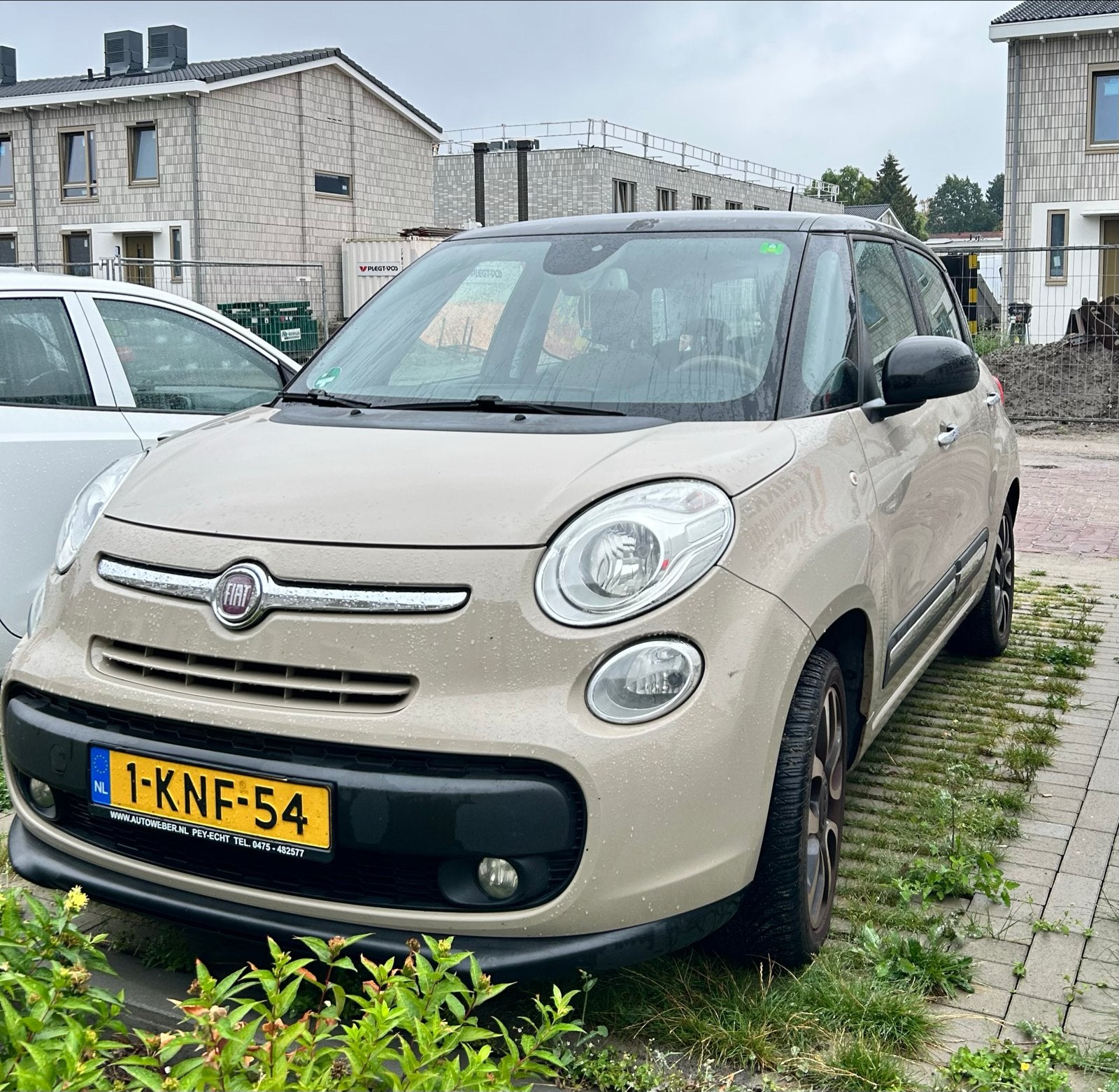 Fiat 500L 1.4 Lounge | Panoramadak | 2013 | Cappucino beige, Auto's, Voorwielaandrijving, 400 kg, Beige, Origineel Nederlands