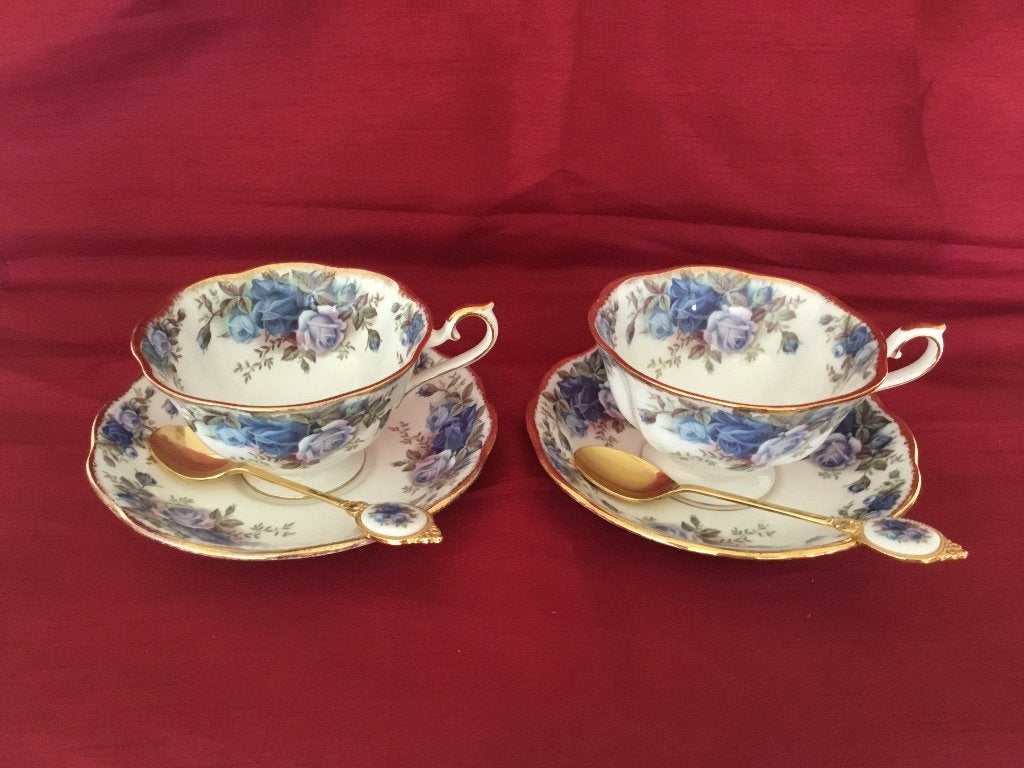 Royal Albert MOONLIGHT ROSE AVON THEEKOP MET LEPEL P.STUK, Ophalen of Verzenden