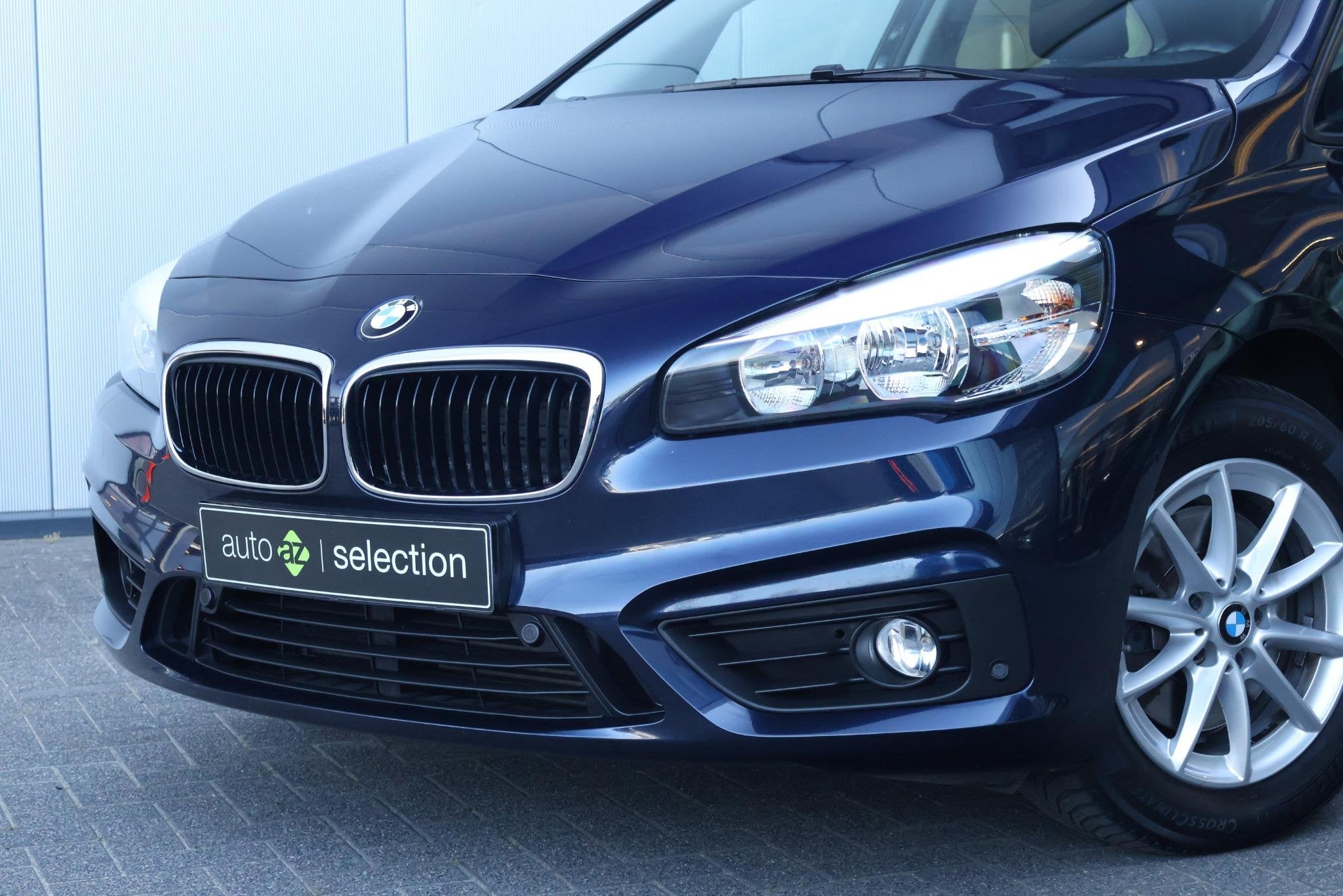 BMW 2-serie Active Tourer 220i / Stoelverwarming / Cruise co, Auto's, 1998 cc, Gebruikt, Blauw, 1405 kg