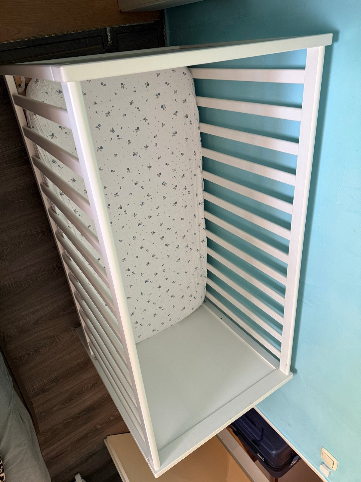 Wit ledikant met matras, Kinderen en Baby's, Babywiegjes en Ledikanten, Ophalen, Gebruikt, Ledikant