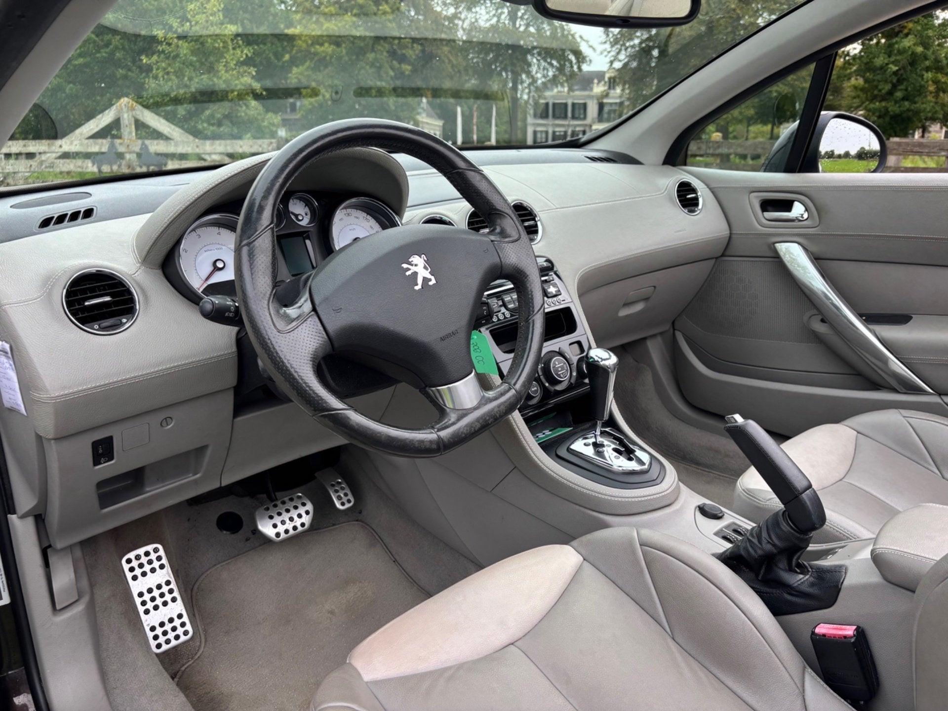 Foto 9 van Peugeot 308 1.6 THP Allure, Lage KM Stand