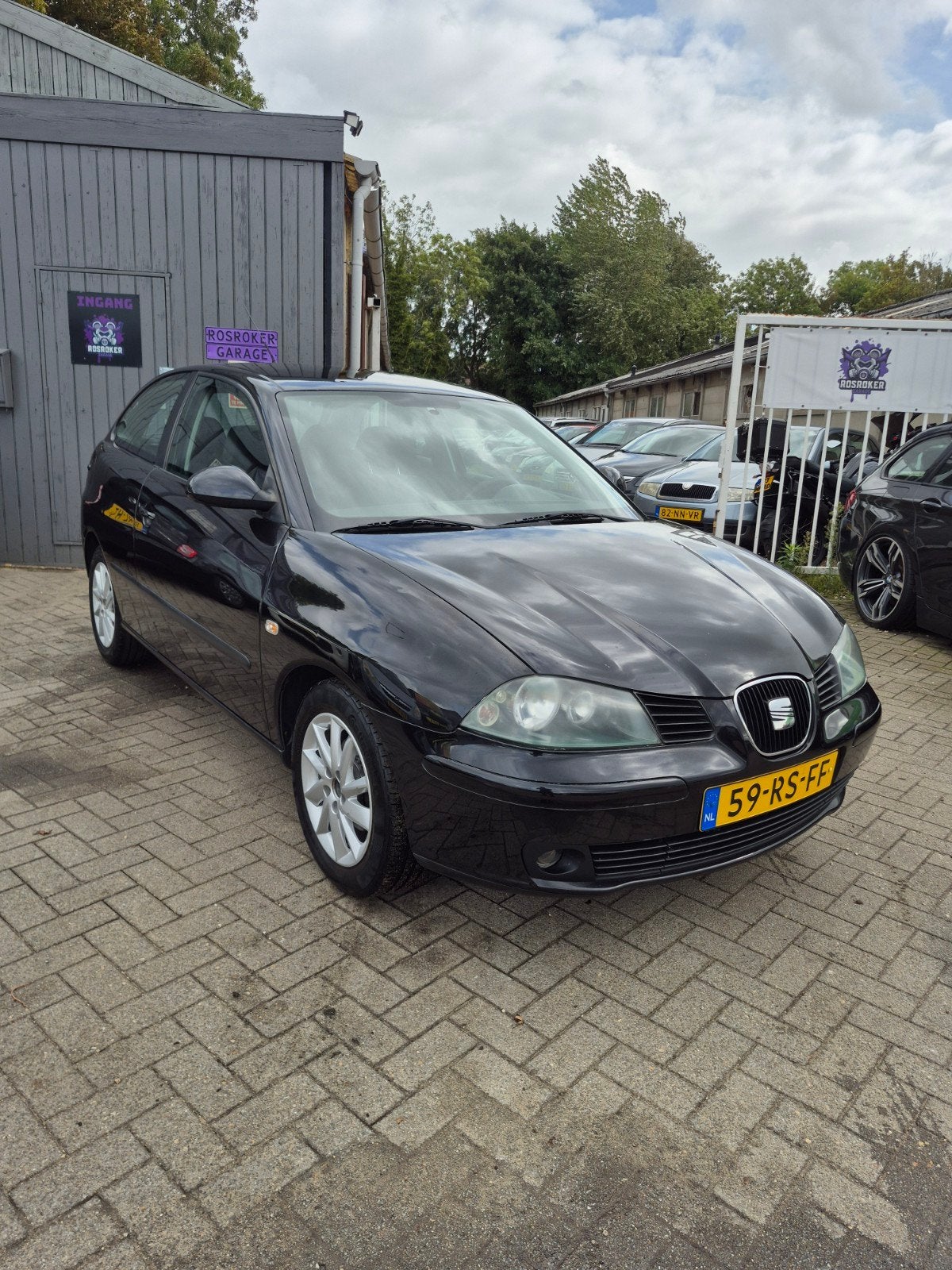 Seat Ibiza 1.4 16V 55KW 2005 Zwart, Auto's, Voorwielaandrijving, 15 km/l, 4 cilinders, Origineel Nederlands