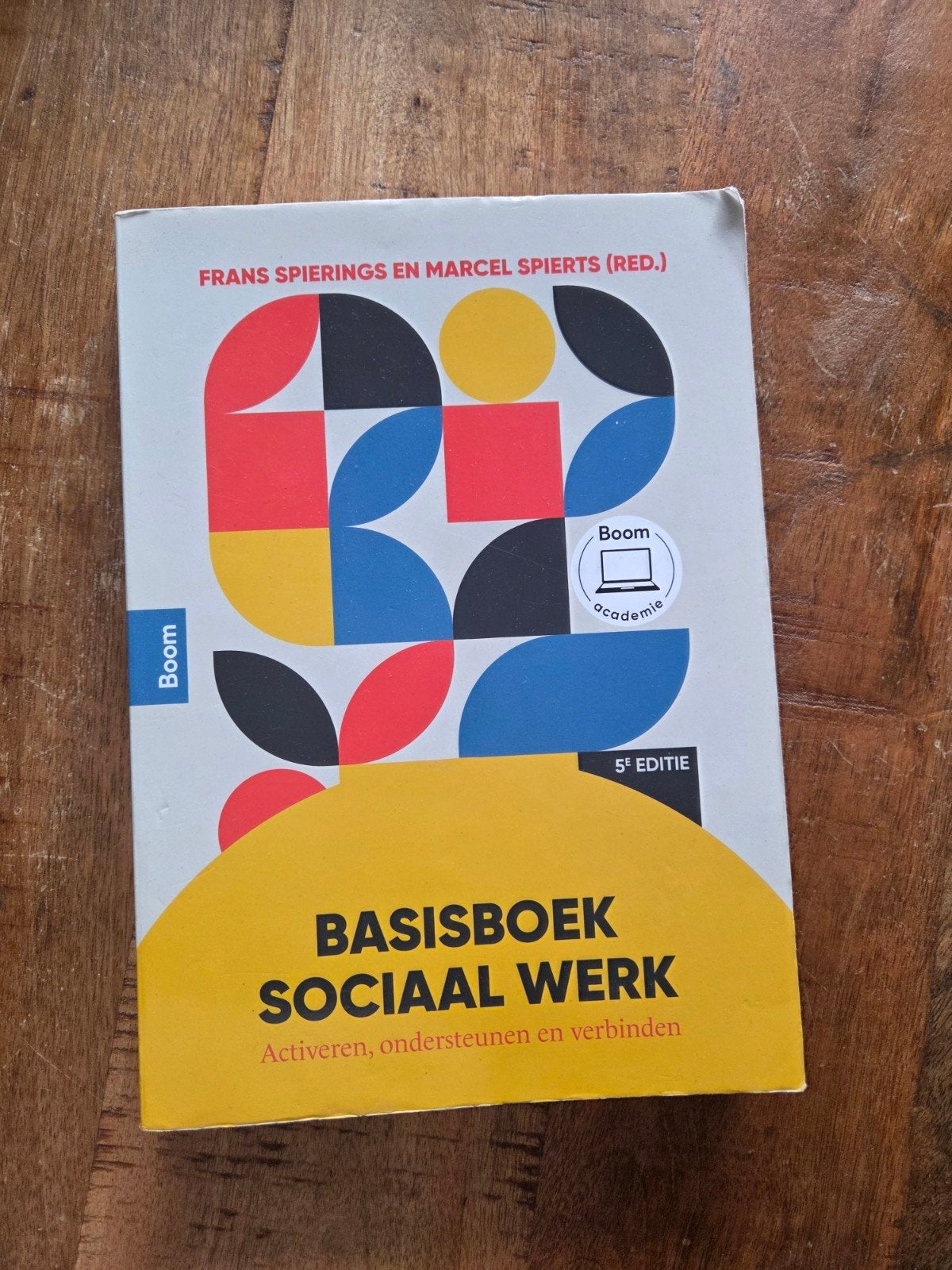 Basisboek Sociaal Werk - 5e editie, Boeken, Studieboeken en Cursussen, Zo goed als nieuw, Frans Spierings en Marcel Spierts, Gamma