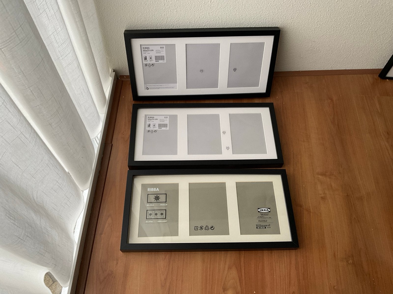 3x IKEA RIBBA fotolijst 50x23 cm met passe-partout, Huis en Inrichting, Woonaccessoires | Lijsten, Ophalen, Zo goed als nieuw