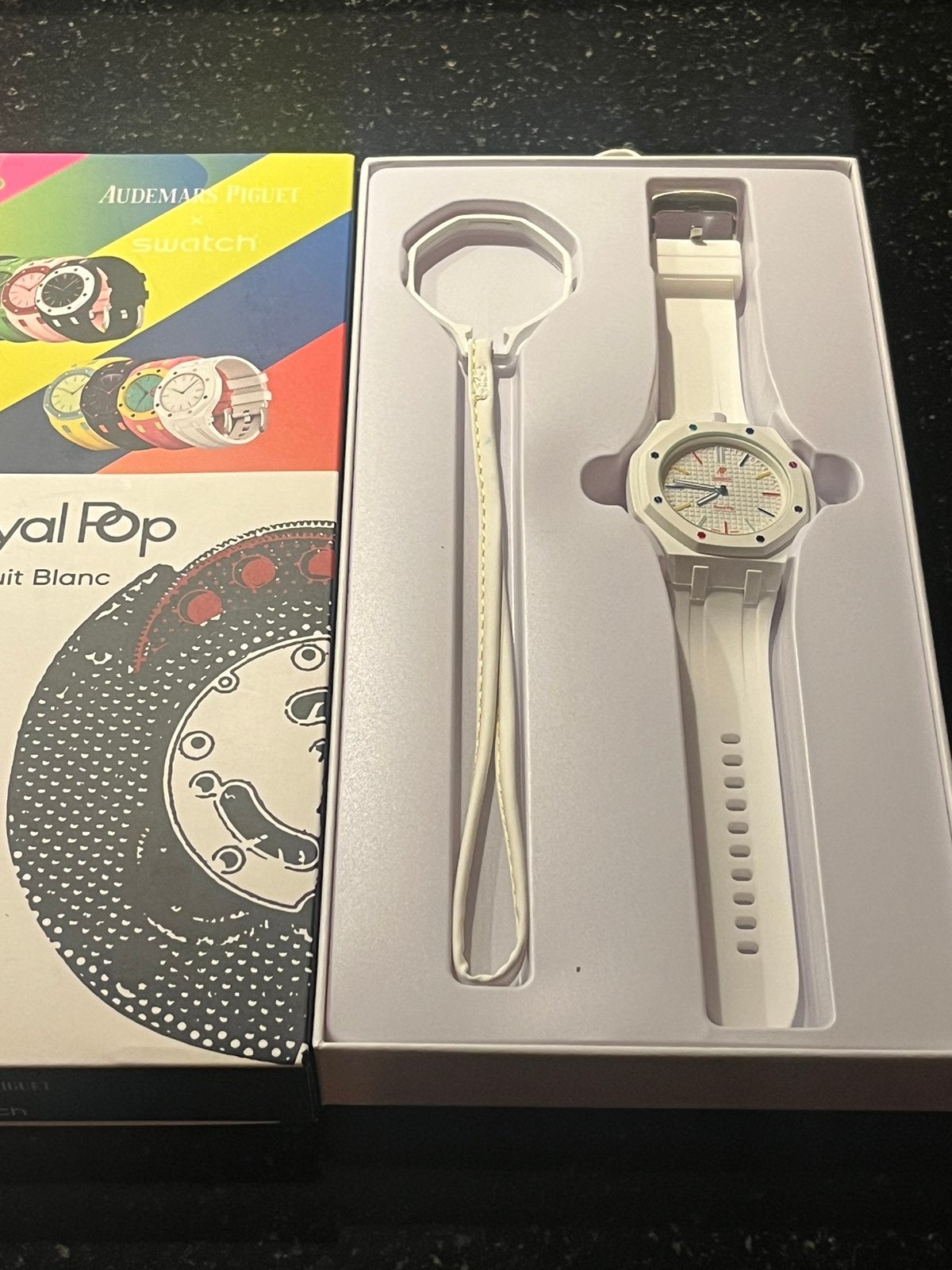 Ap x swatch royal pop met horlogebandje, Kunststof, Swatch, Nieuw, Kunststof