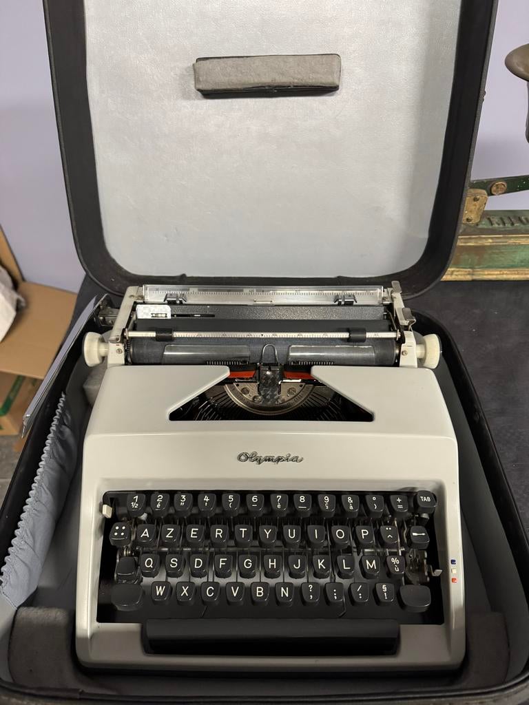 Vintage  typemachine Olympia, Diversen, Typemachines, Ophalen, Gebruikt