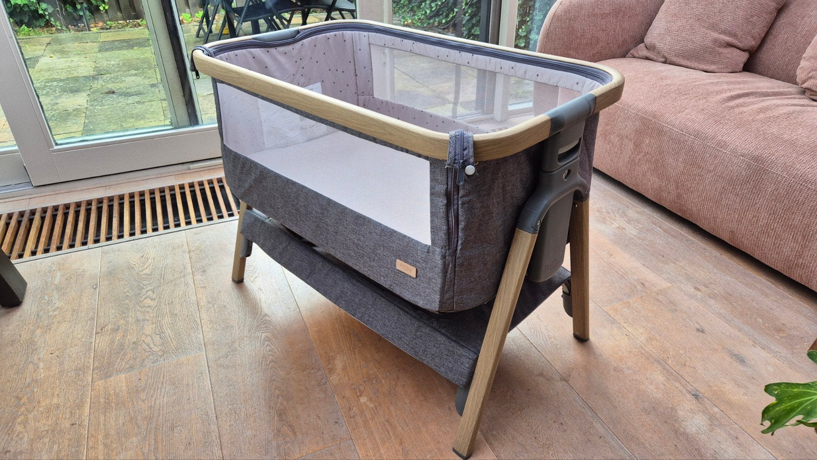 Tutti Bambini CoZee Bedside Crib - Co sleeper, Ophalen, Gebruikt, Wieg