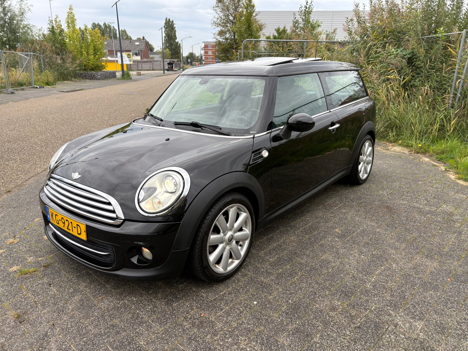Mini Clubman 1.6 122pk 2012 Zwart, Auto's, Voorwielaandrijving, 40 €/maand, 4 cilinders, 4 stoelen