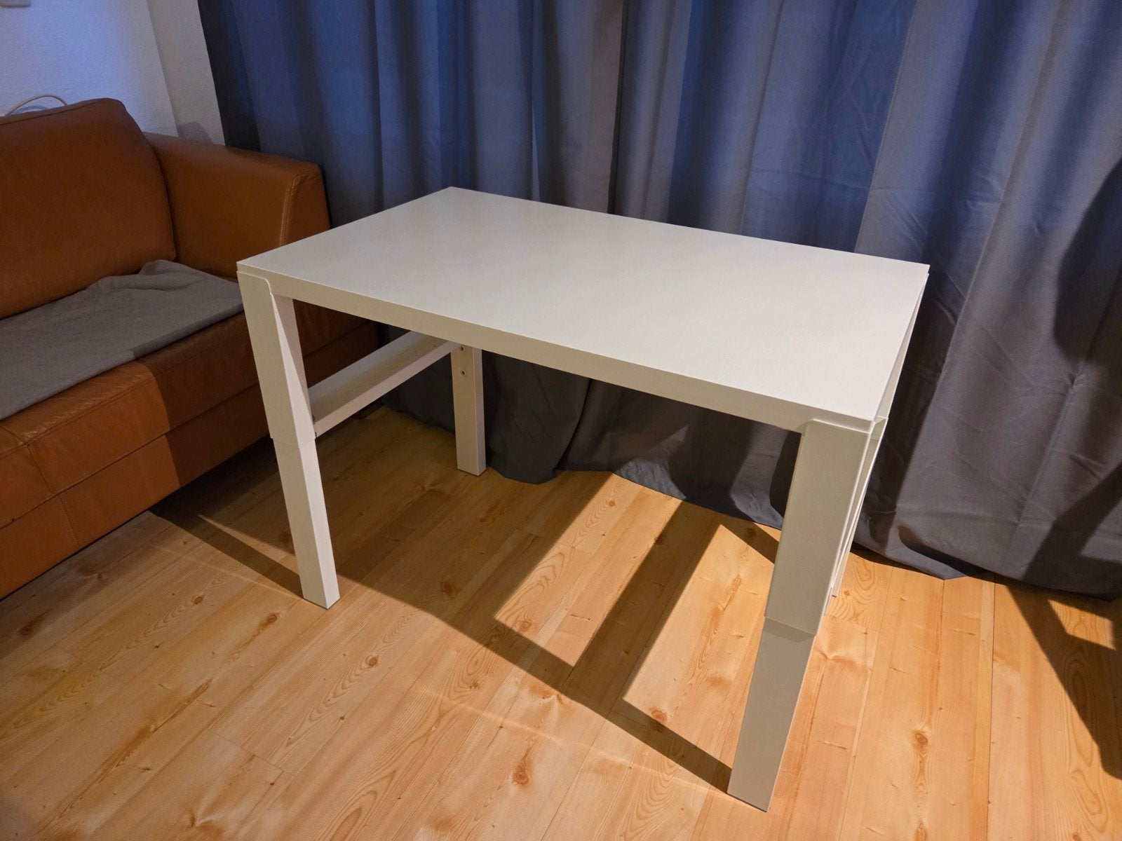 Verstelbaar kinderbureau, Ophalen, Gebruikt, Tafel(s) en Stoel(en)