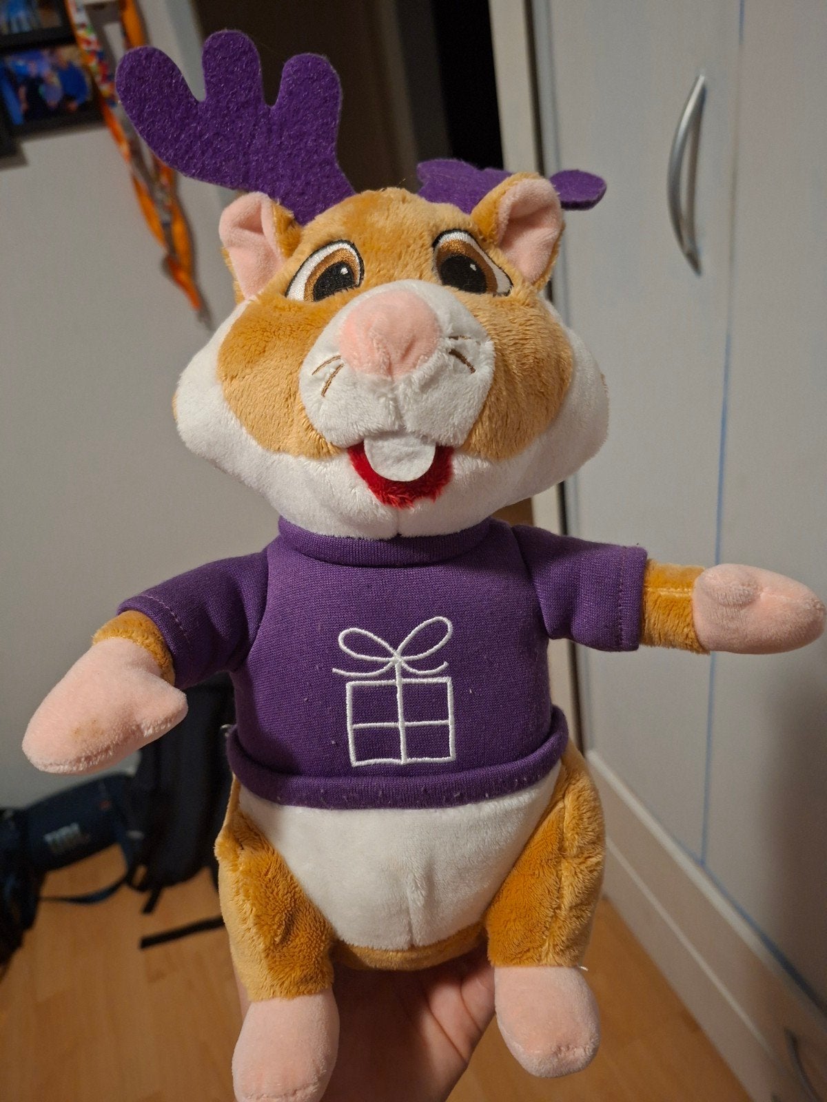 Hamster knuffel met paarse trui en gewei, Gebruikt, Overige merken, Hamster, Middelgroot (20 tot 80 cm)