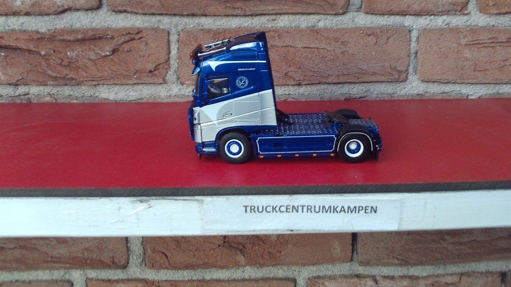 WSI  Volvo  FH4  Globetrotter  van  Vekemans  en  Zonen., Ophalen of Verzenden, Nieuw, Bus of Vrachtwagen, Wsi