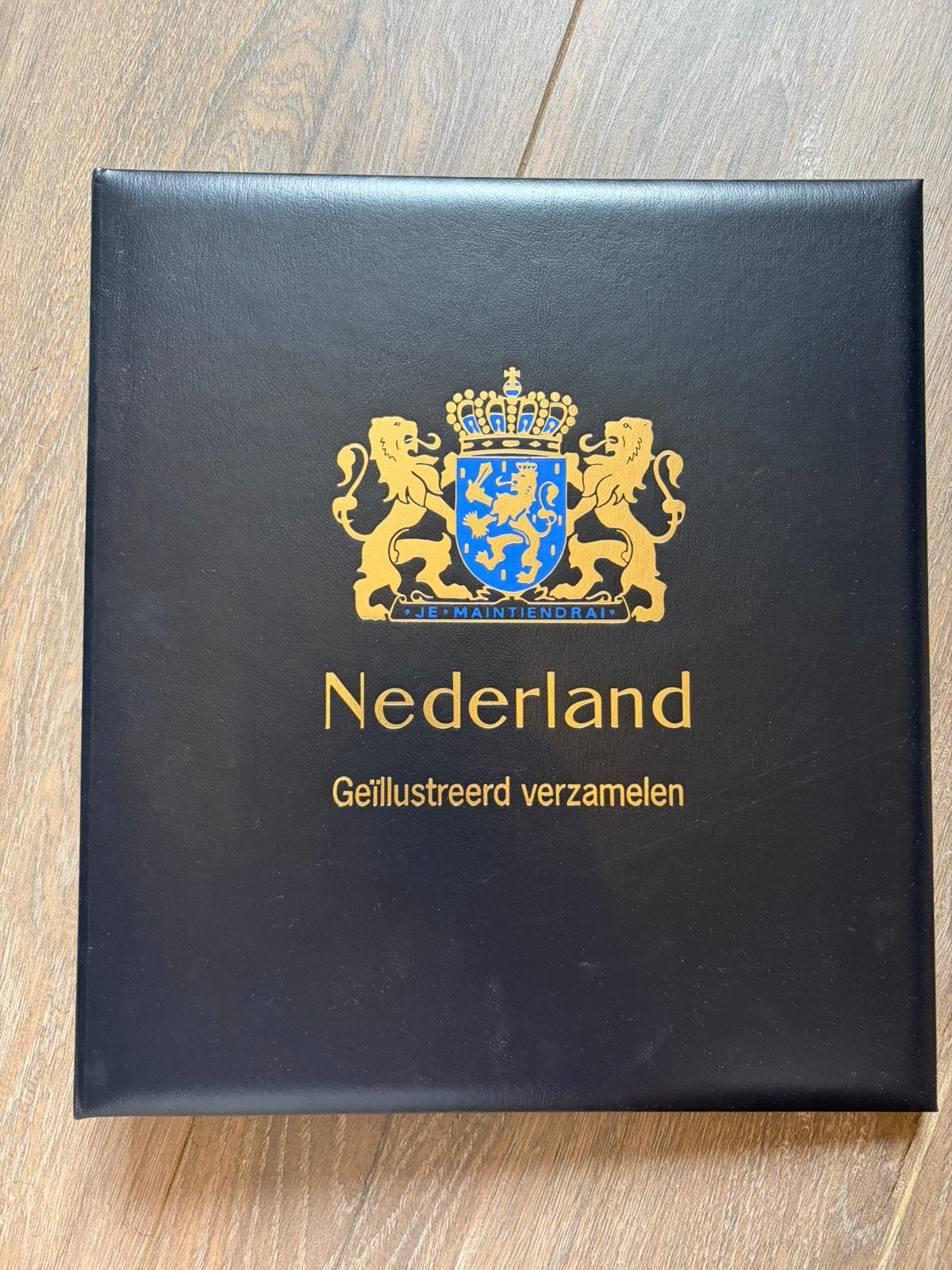 Leeg DAVO-album Nederland Geïllustreerd Verzamelen 2000, Postzegels en Munten, Postzegels | Toebehoren, Ophalen of Verzenden, Verzamelalbum