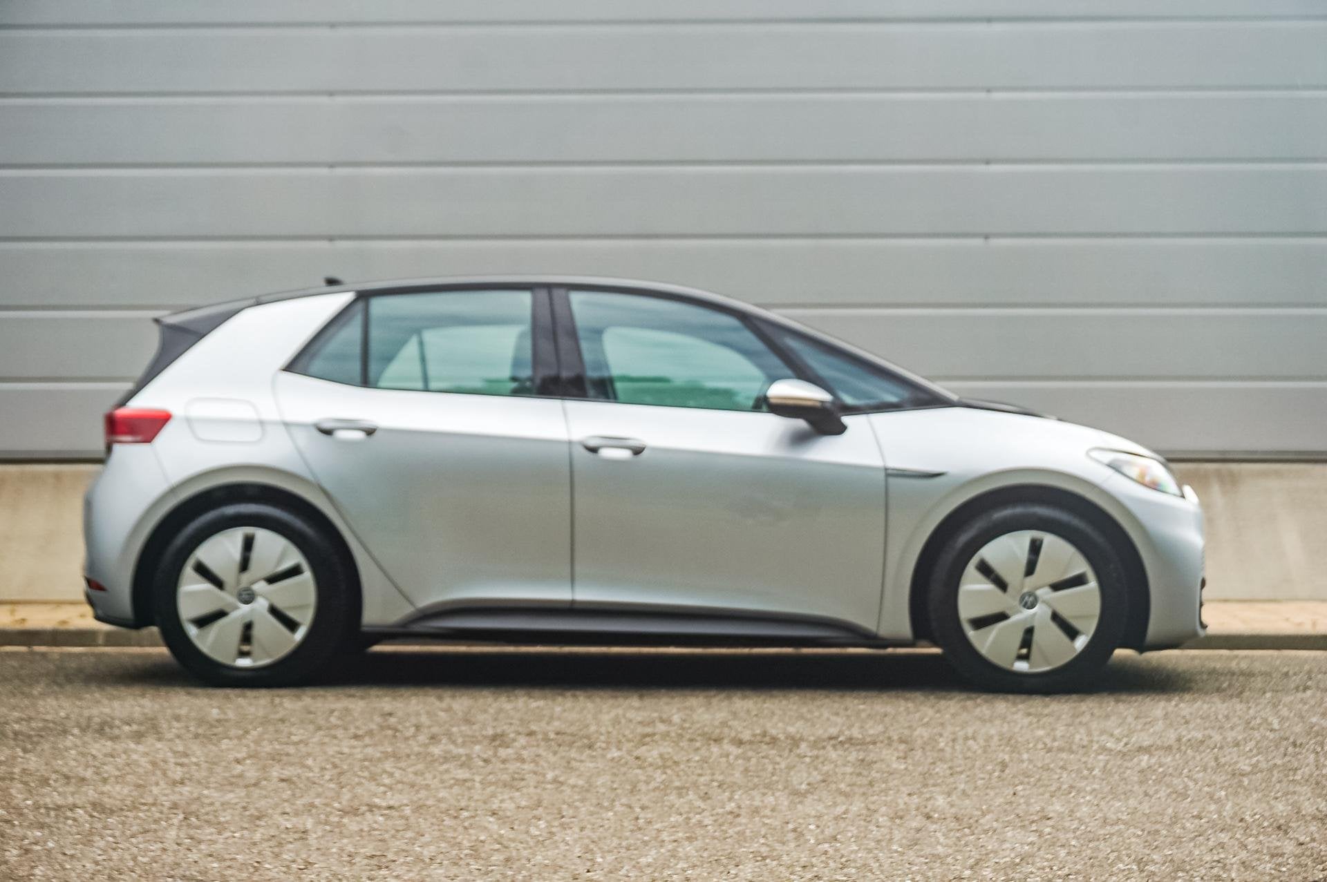 Volkswagen ID.3 204pk Life 58 kWh | Navigatie | Stoelverwarm, Automaat, 12 maanden, Gebruikt, 375 min