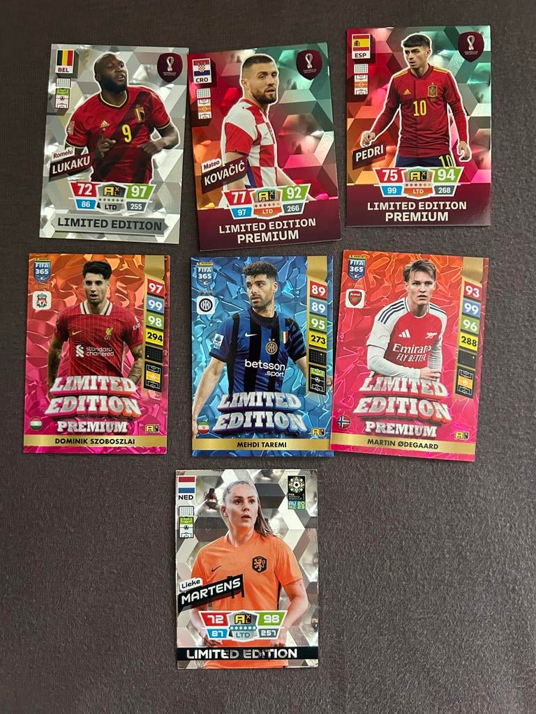 Panini World Cup 2022 & FIFA 365 Limited Edition kaarten, Ophalen of Verzenden, Zo goed als nieuw, Overige sporten, Spelerskaart