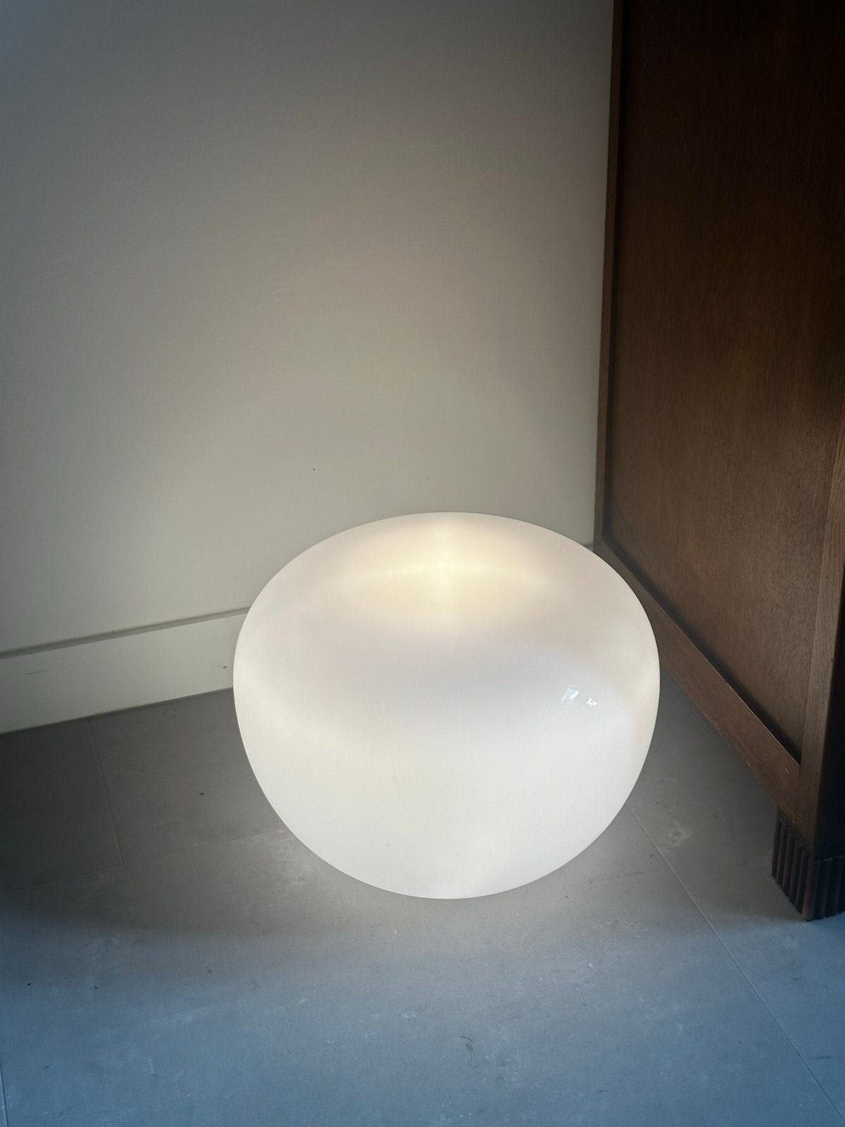 IKEA Jonisk Vloerlamp - Carl Öjerstam - Vintage Design, Antiek en Kunst, Ophalen, Wit, Kunststof, Lamp